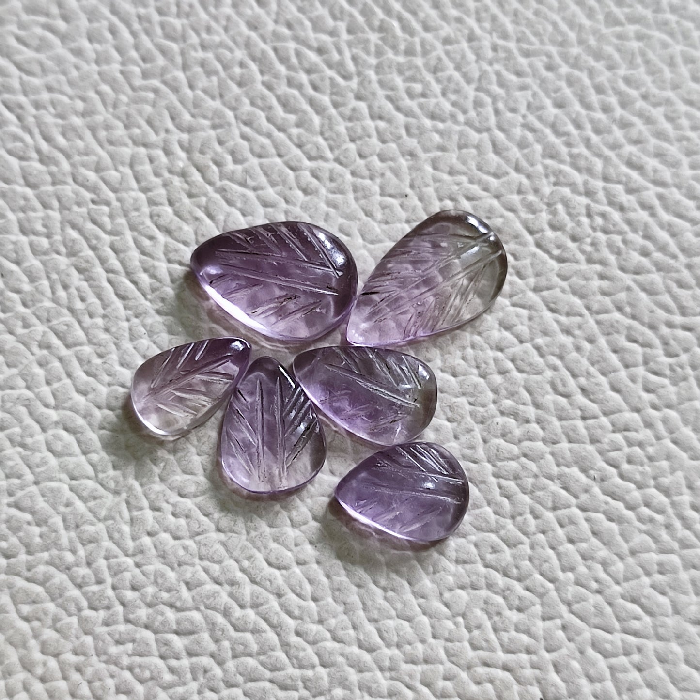 Natural Carving Amethyst Gemstone A46