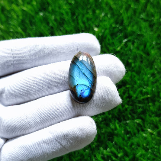 Natural Labradorite Cabochon Gemstone (A149)