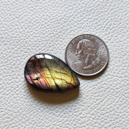 Natural Labradorite Cabochon Gemstone (175)