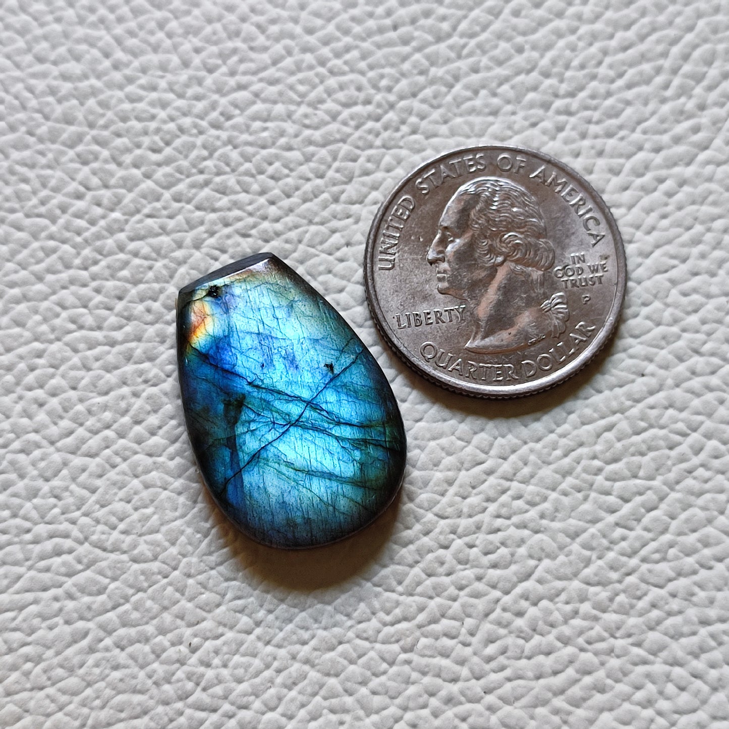 Natural Labradorite Cabochon Gemstone (177)