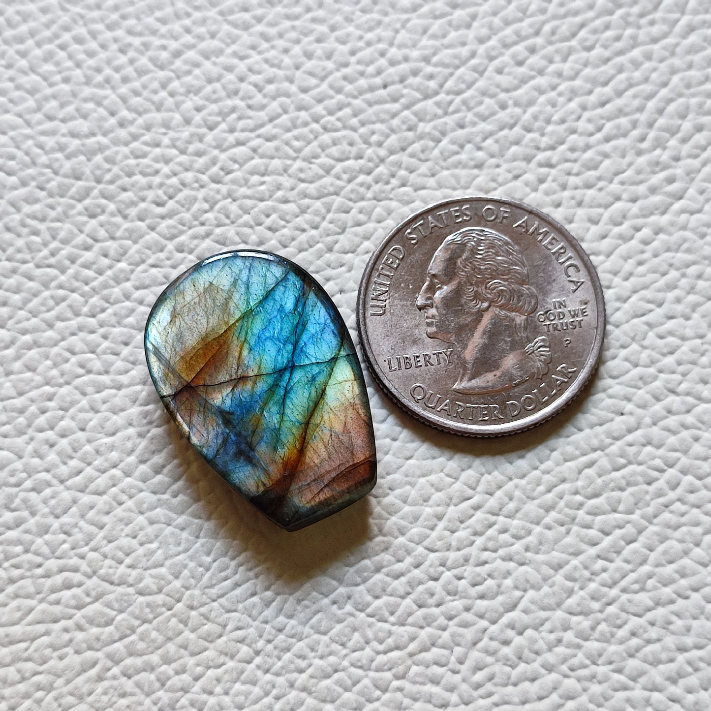 Natural Labradorite Cabochon Gemstone (177)