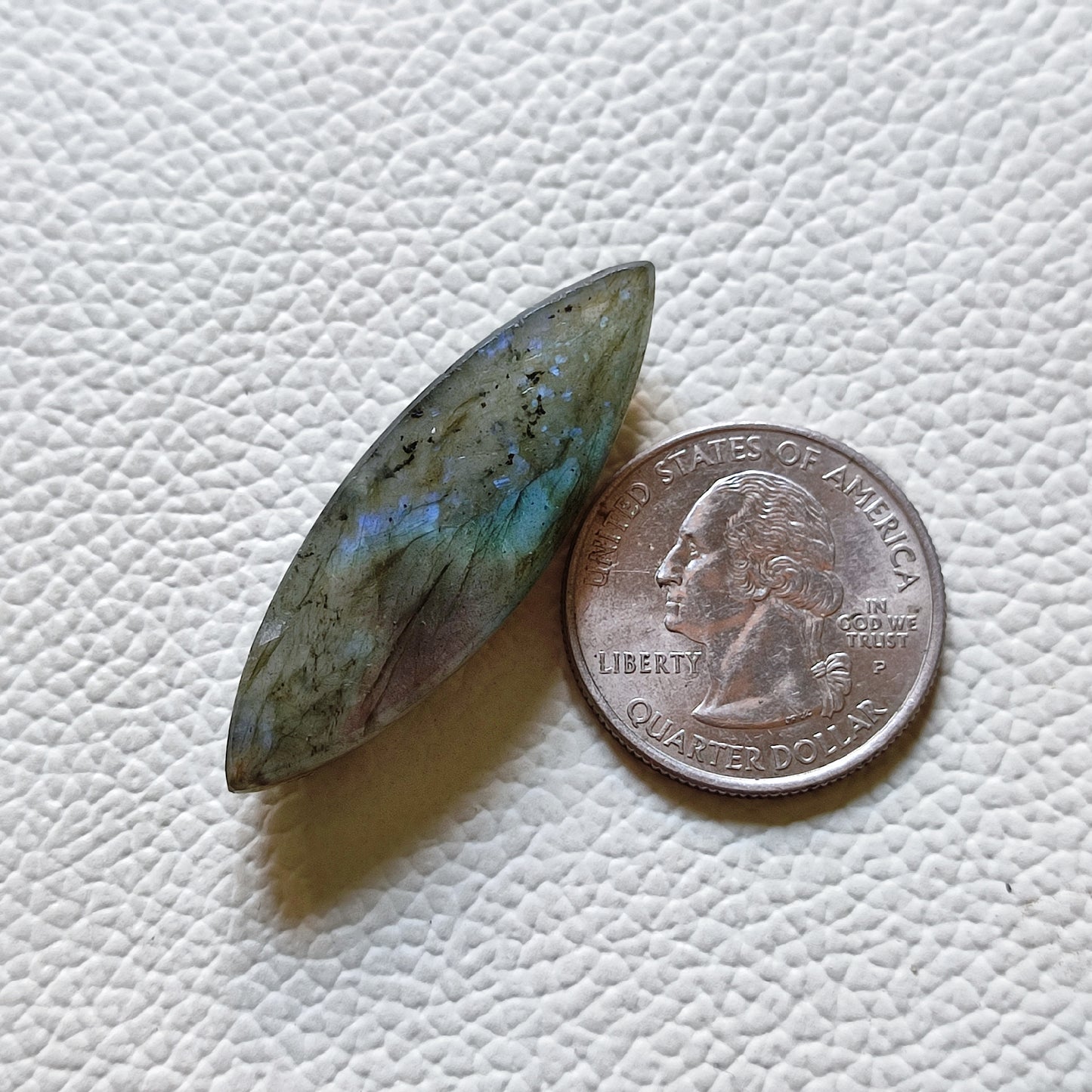 Natural Labradorite Cabochon Gemstone (176)